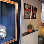 Street Art Hotel 2*