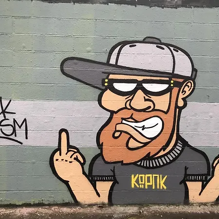 Street Art Ξενοδοχείο 2*