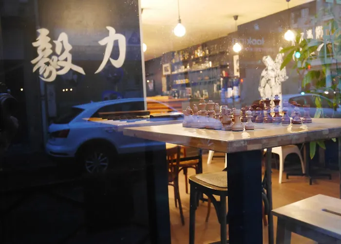 فندق Street Art روان