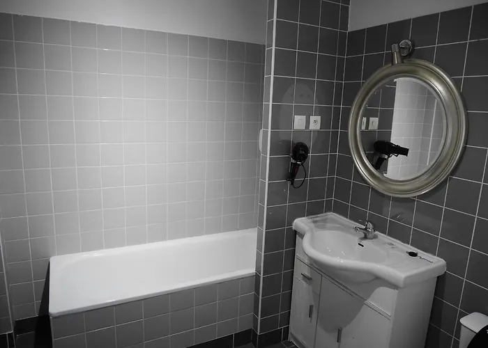 Street Art فندق 2*