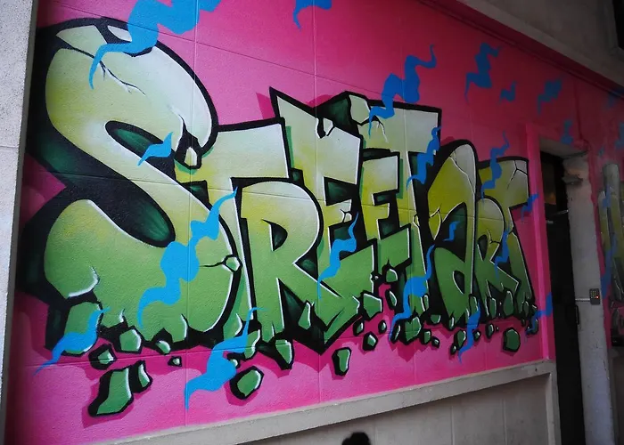 Street Art Hotel 2*