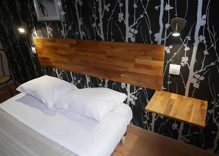 فندق Street Art روان