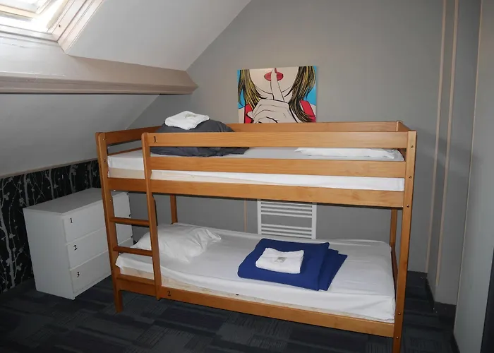 Street Art 2* روان